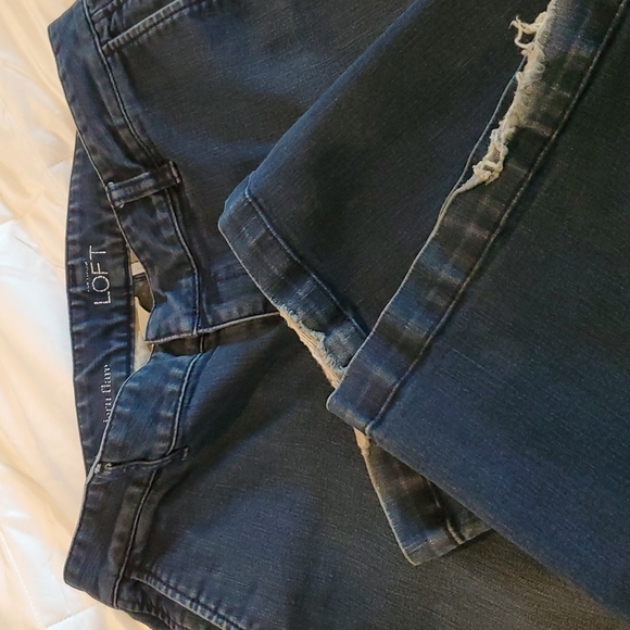 LOFT MODERN FLARE DARK WASH JEANS SIZE  8 TALL - Picture 5 of 6